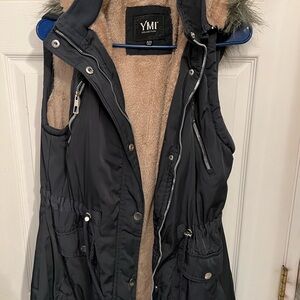 YMI Gray Vest with Faux Fur and Beige Lining